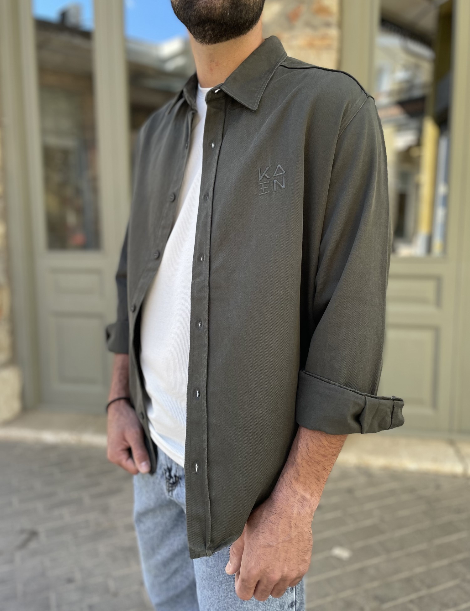 Ανδρικό λαδί overshirt με γιακά 4529L φωτογραφία